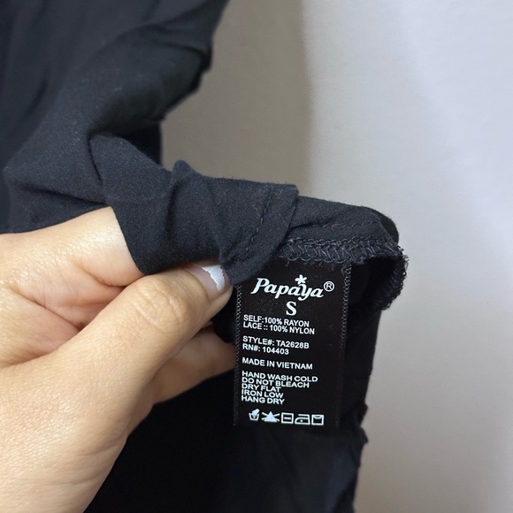 Papaya Women Sleeveless black blouse top size small - Picture 4 of 9